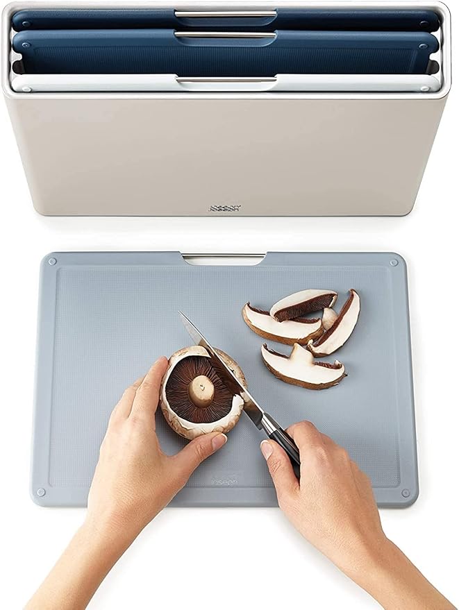 Joseph Joseph Folio 4-Piece Colour coded Cutting Board Set, Slimline case for organized Kitchen storage, Silver - Image 3